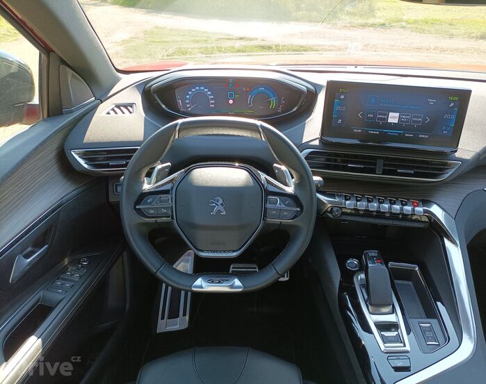 Peugeot 3008 Hybrid4 GT