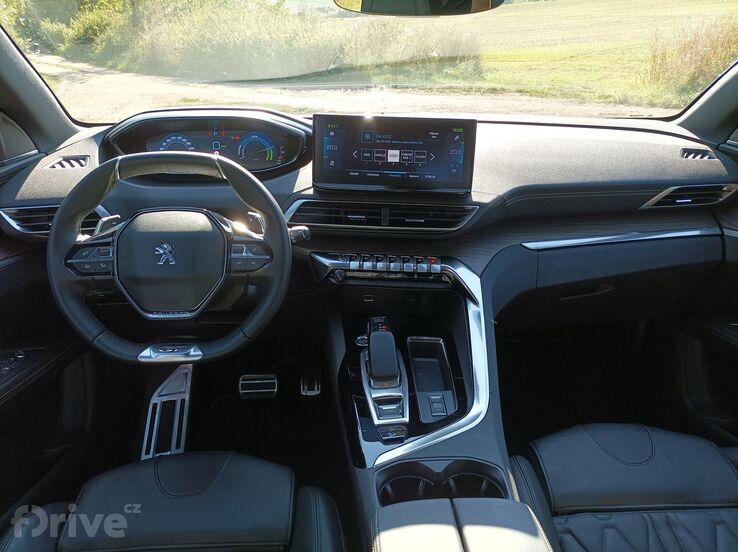 Peugeot 3008 Hybrid4 GT