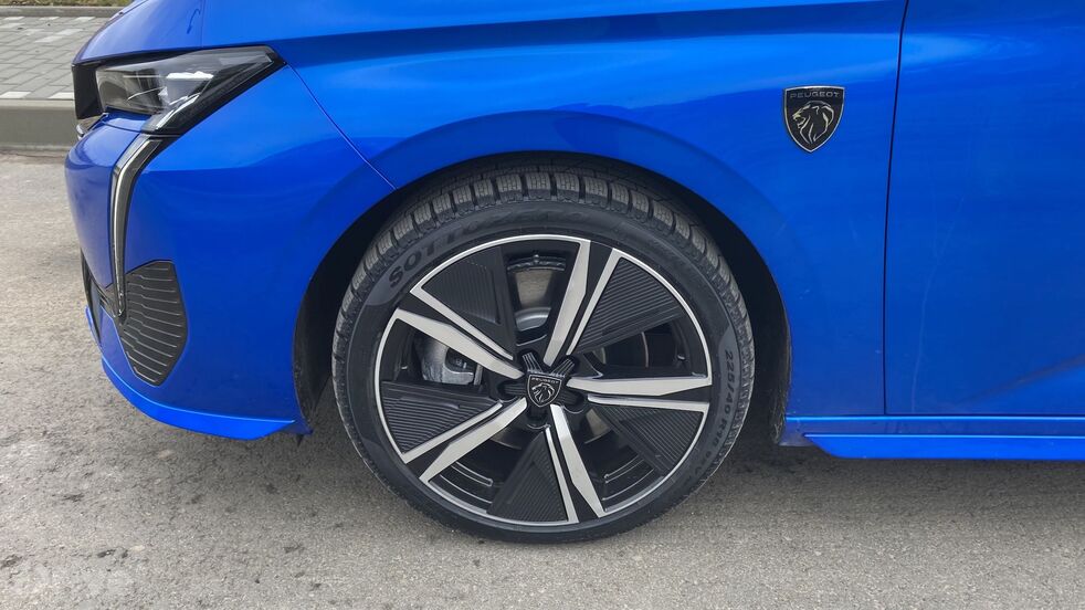 Peugeot 308 Hybrid 180 e-EAT8