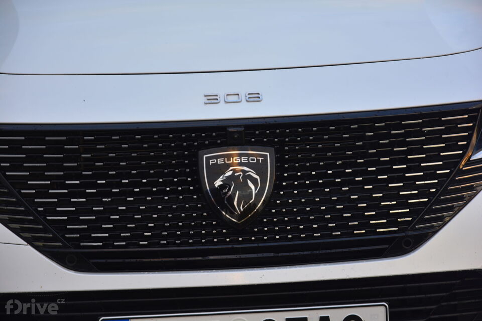 Peugeot 308 Hybrid 225