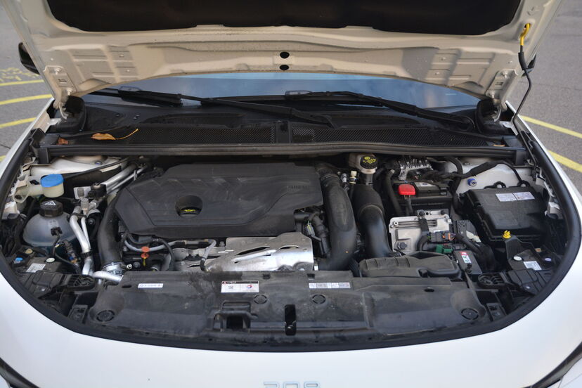 Peugeot 308 Hybrid 225