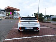 Peugeot 308 Hybrid 225 GT (2022)