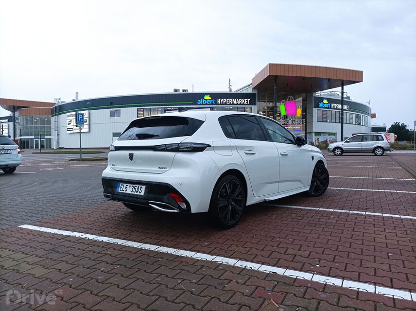 Peugeot 308 Hybrid 225 GT (2022)
