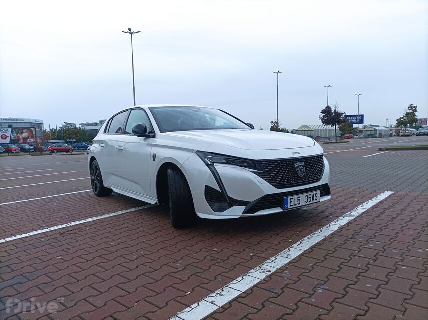 Peugeot 308 Hybrid 225 GT (2022)