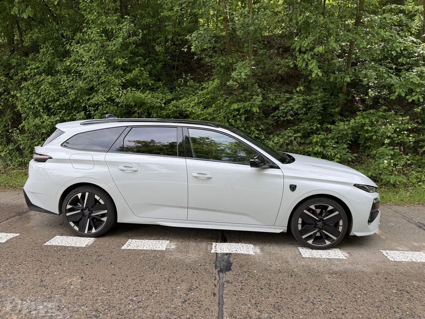 Peugeot 308 SW GT Plug-in Hybrid 195