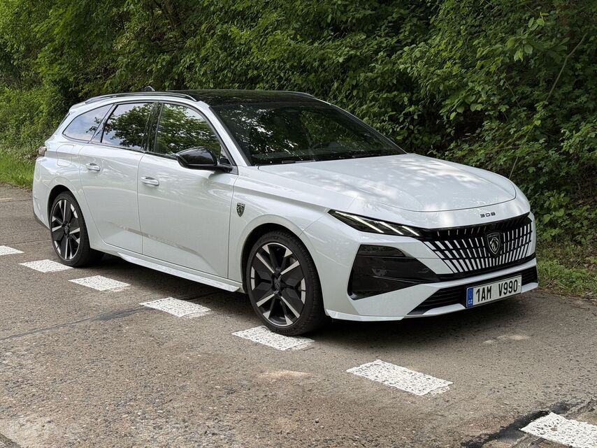 Peugeot 308 SW GT Plug-in Hybrid 195