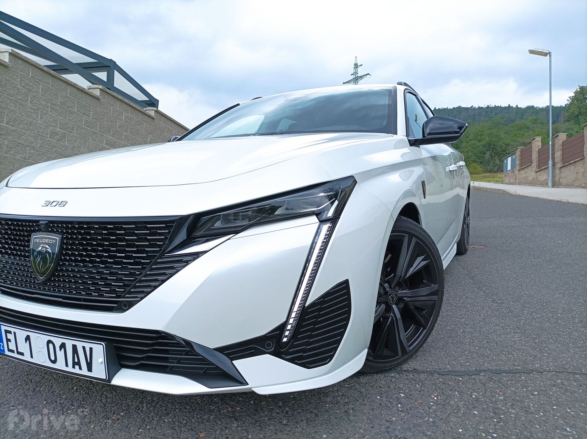 Peugeot 308 SW Hybrid 225 (2022)