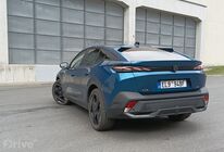 Peugeot 408 Hybrid 225 GT