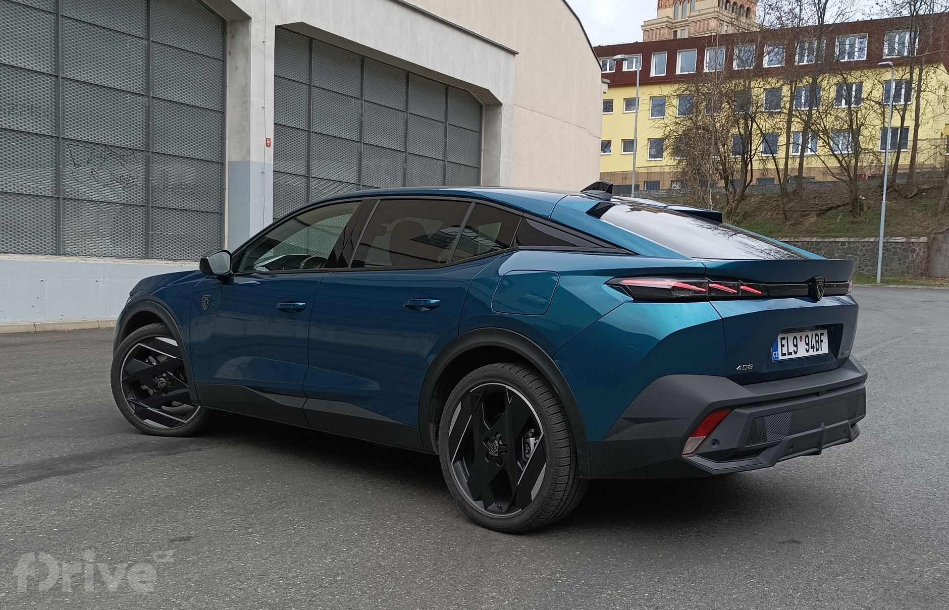 Peugeot 408 Hybrid 225 GT