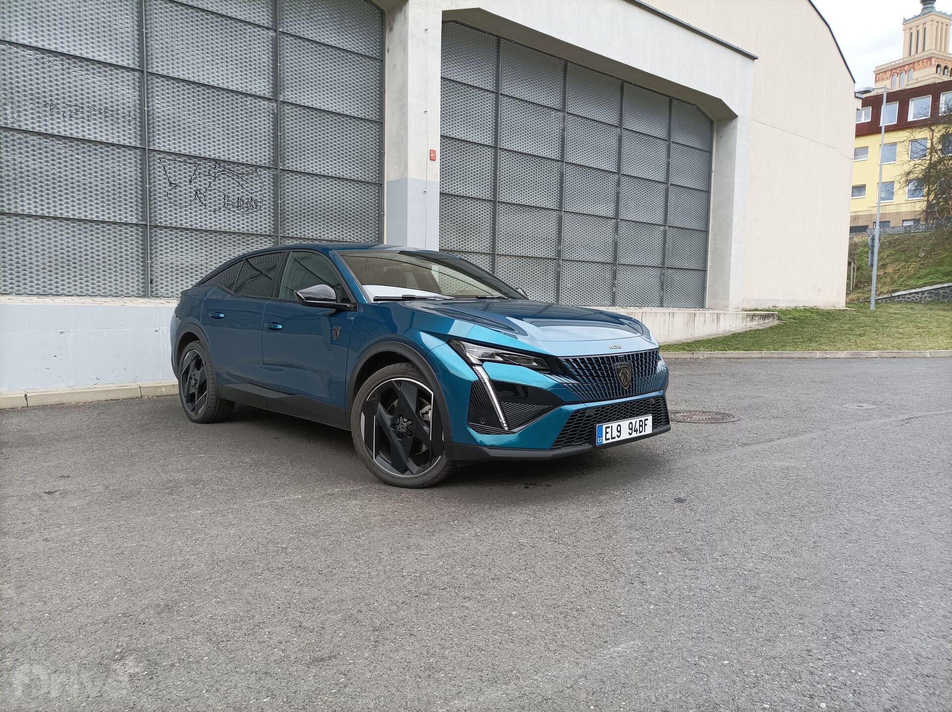 Peugeot 408 Hybrid 225 GT