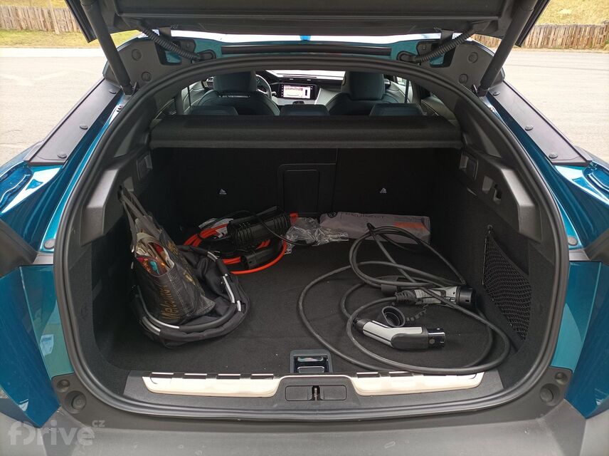 Peugeot 408 Hybrid 225 GT