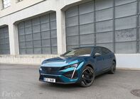 Peugeot 408 Hybrid 225 GT