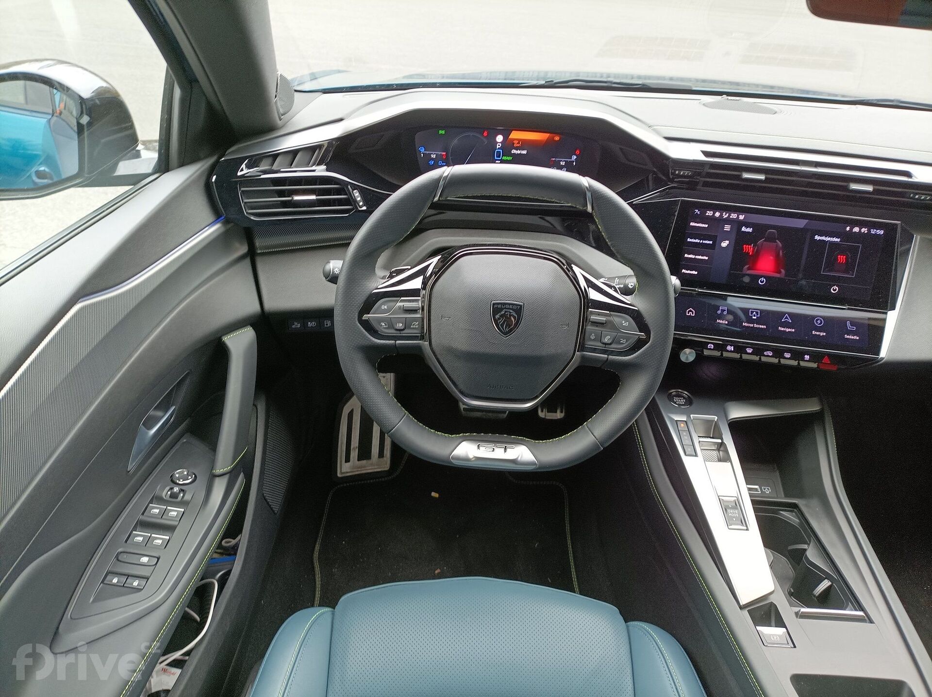 Peugeot 408 Hybrid 225 GT