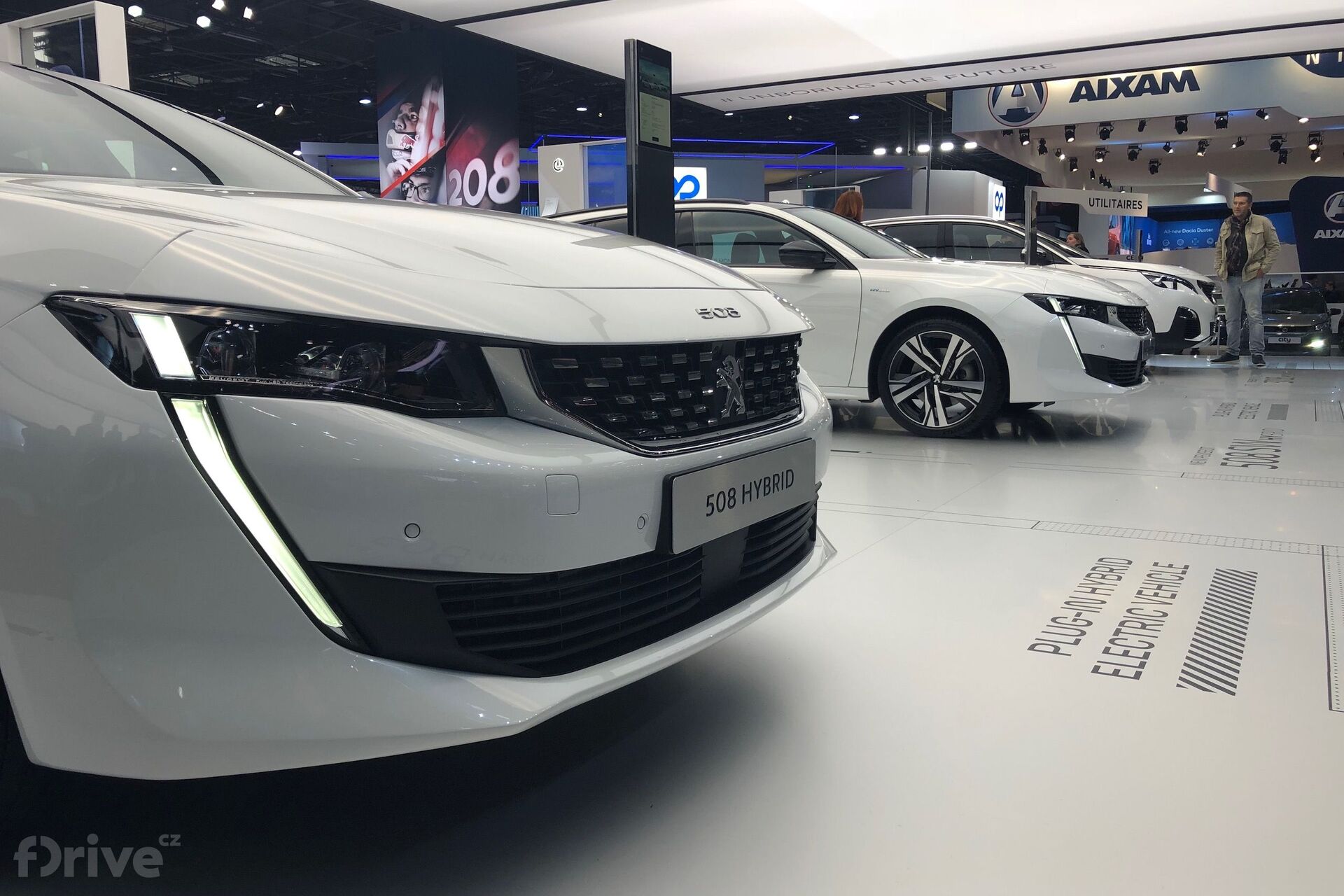 Peugeot 508 a 3008 HYBRID