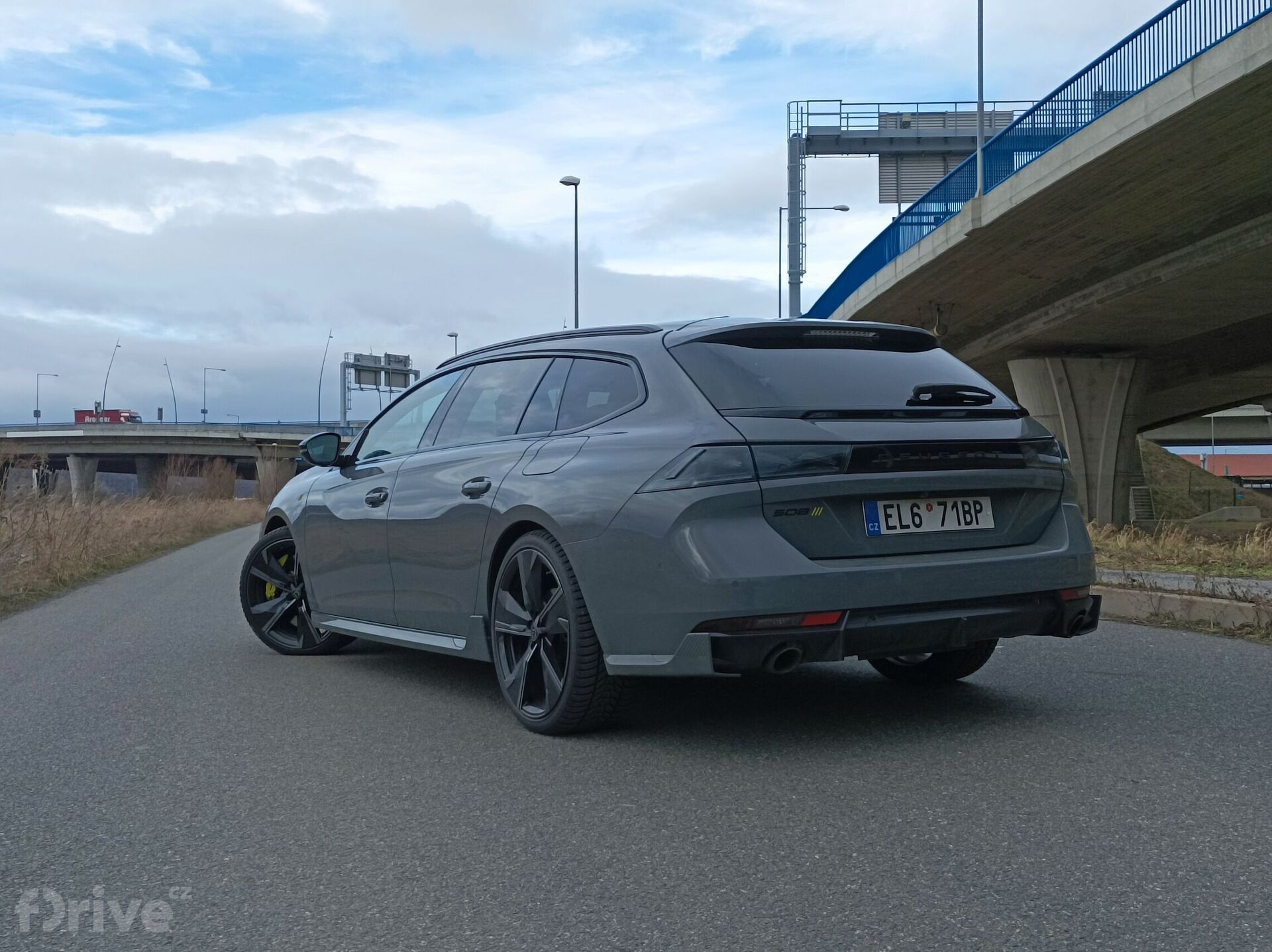 Peugeot 508 SW PSE (2024)