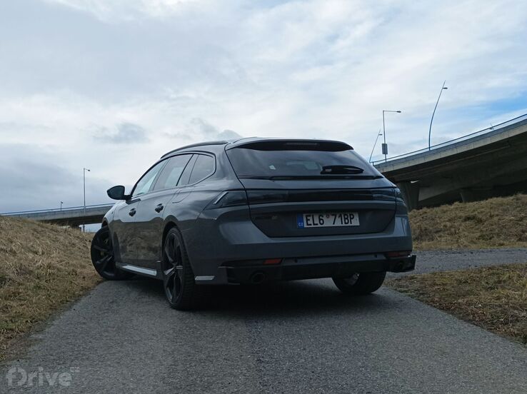 Peugeot 508 SW PSE (2024)