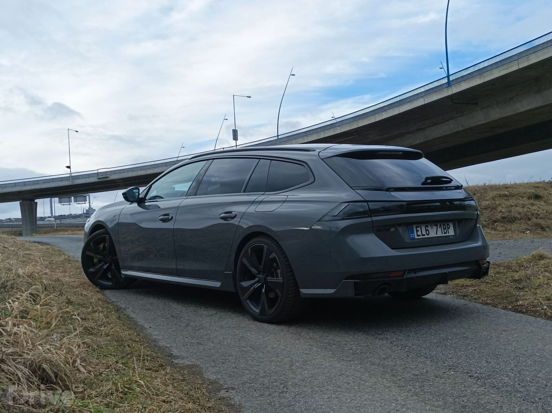 Peugeot 508 SW PSE (2024)