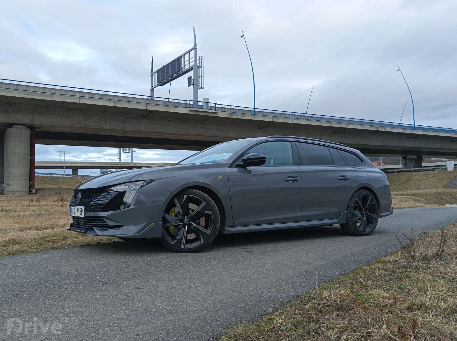 Peugeot 508 SW PSE (2024)