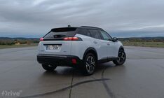 Peugeot e-2008 (2023)