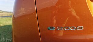 Peugeot e-2008