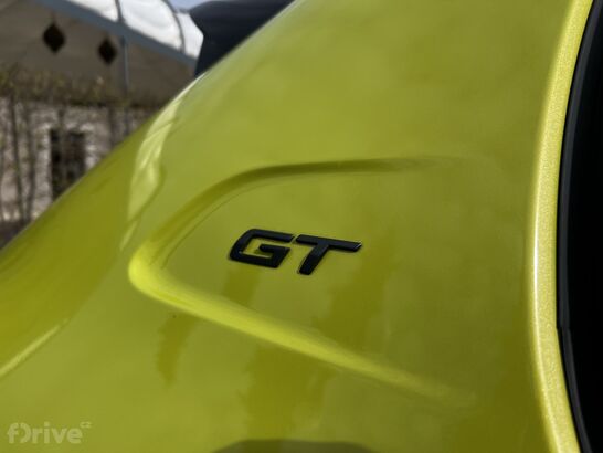 Peugeot e-2008 facelift (2023)