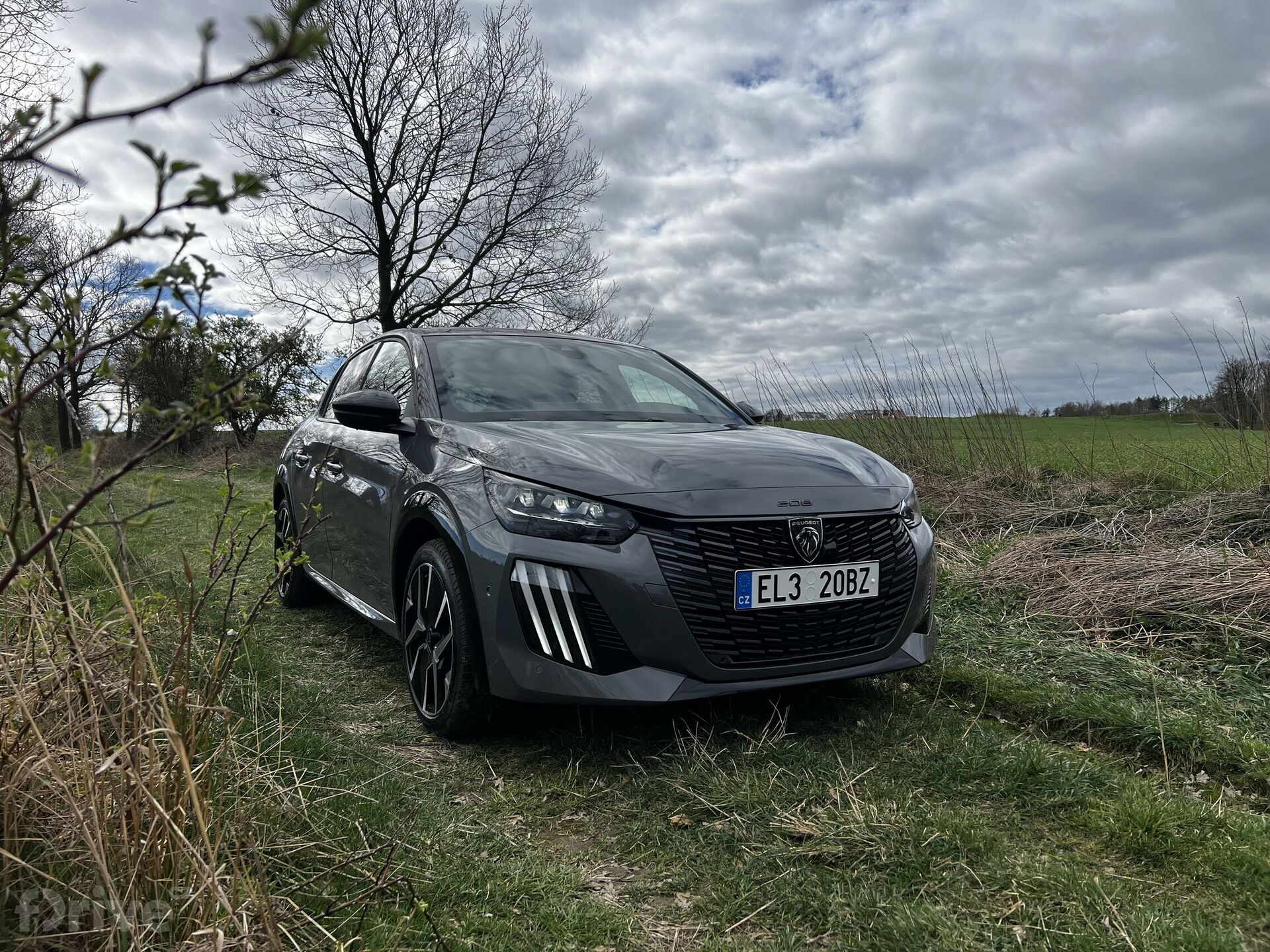 Peugeot e-2008 facelift (2023)