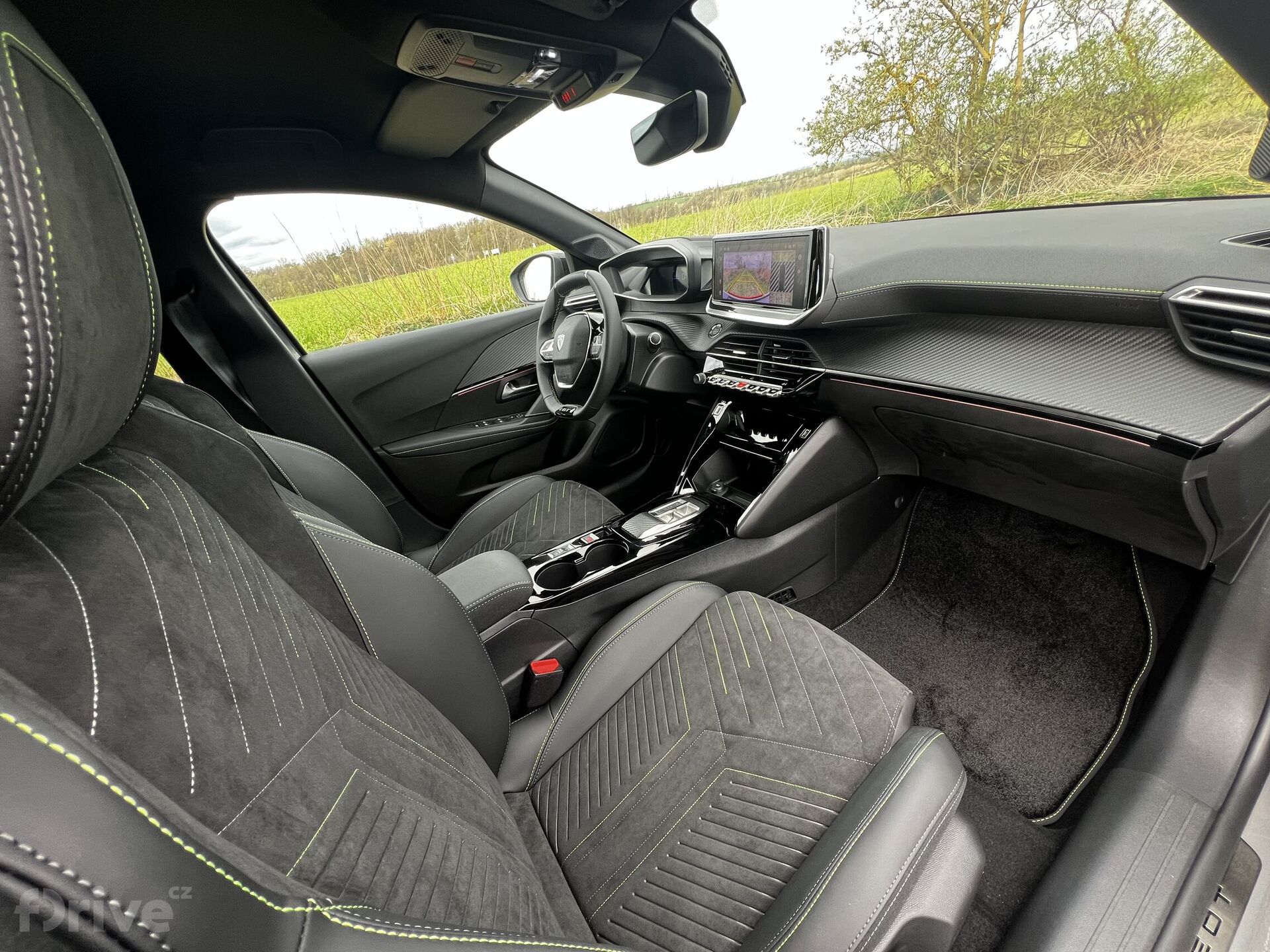 Peugeot e-2008 facelift (2023)