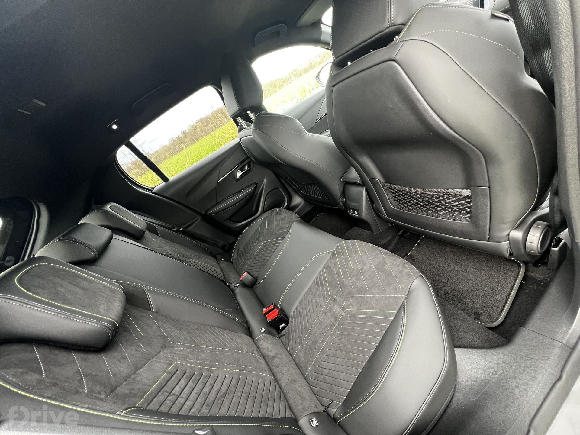 Peugeot e-2008 facelift (2023)