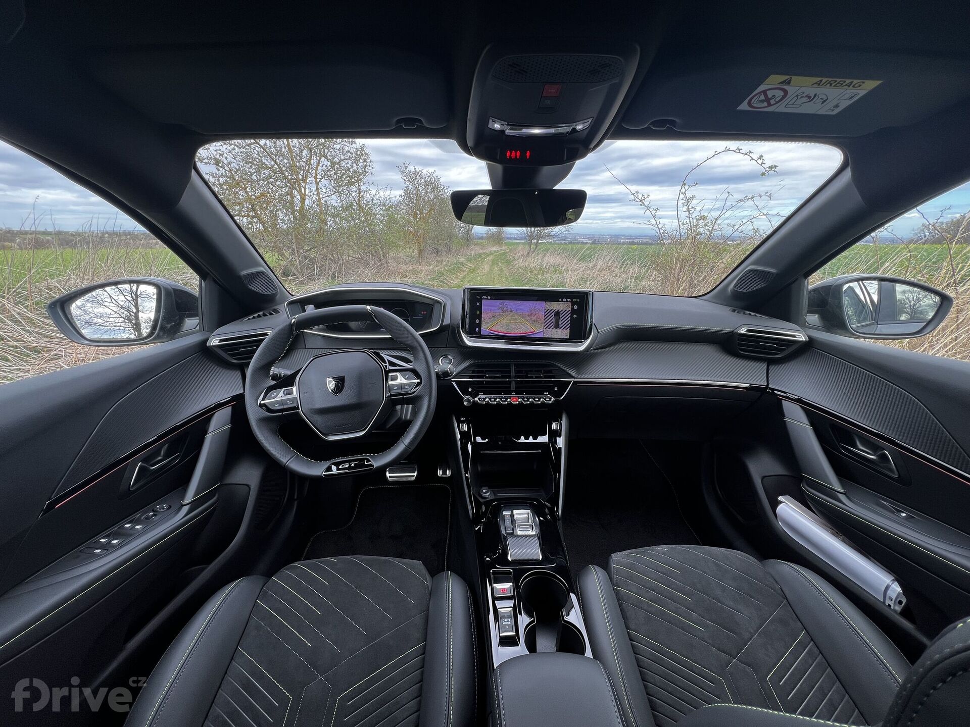 Peugeot e-2008 facelift (2023)