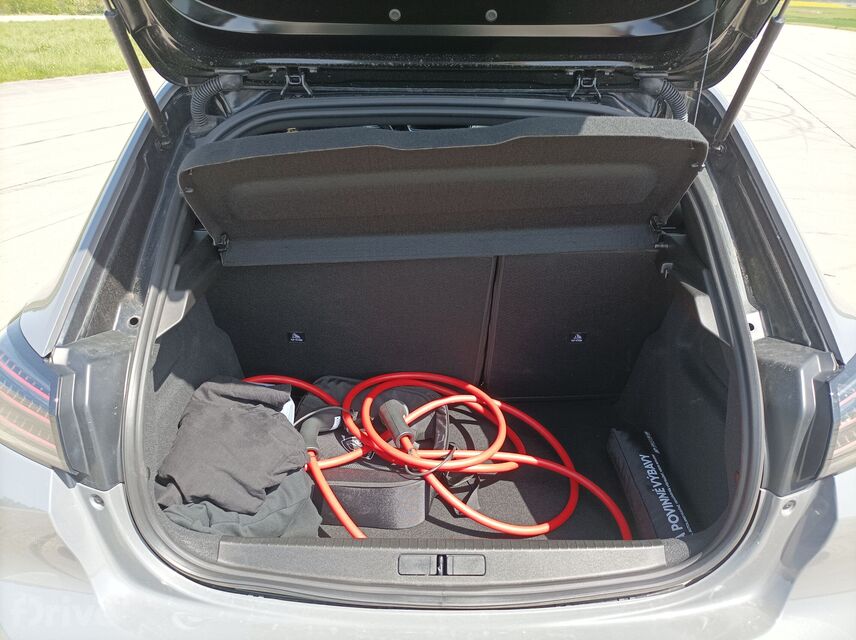 Peugeot e-208 (2023)