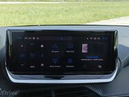 Peugeot e-208 (2023)