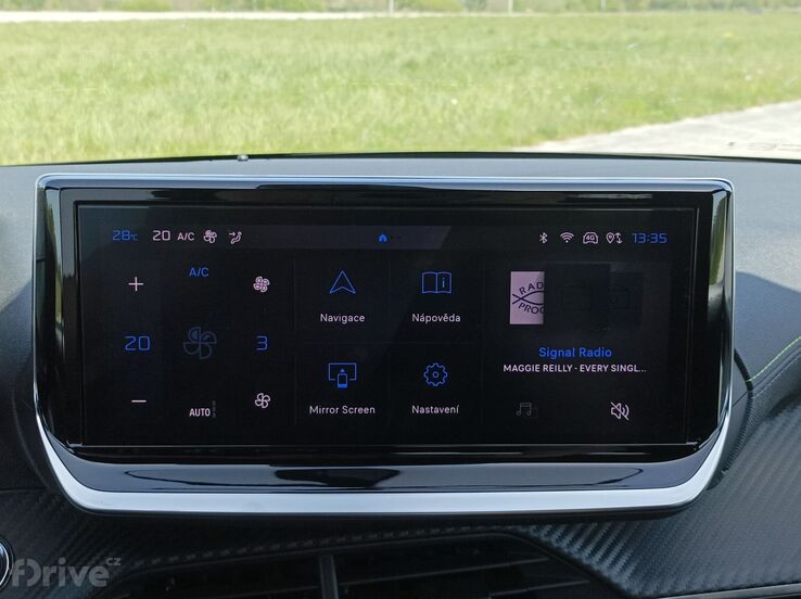 Peugeot e-208 (2023)