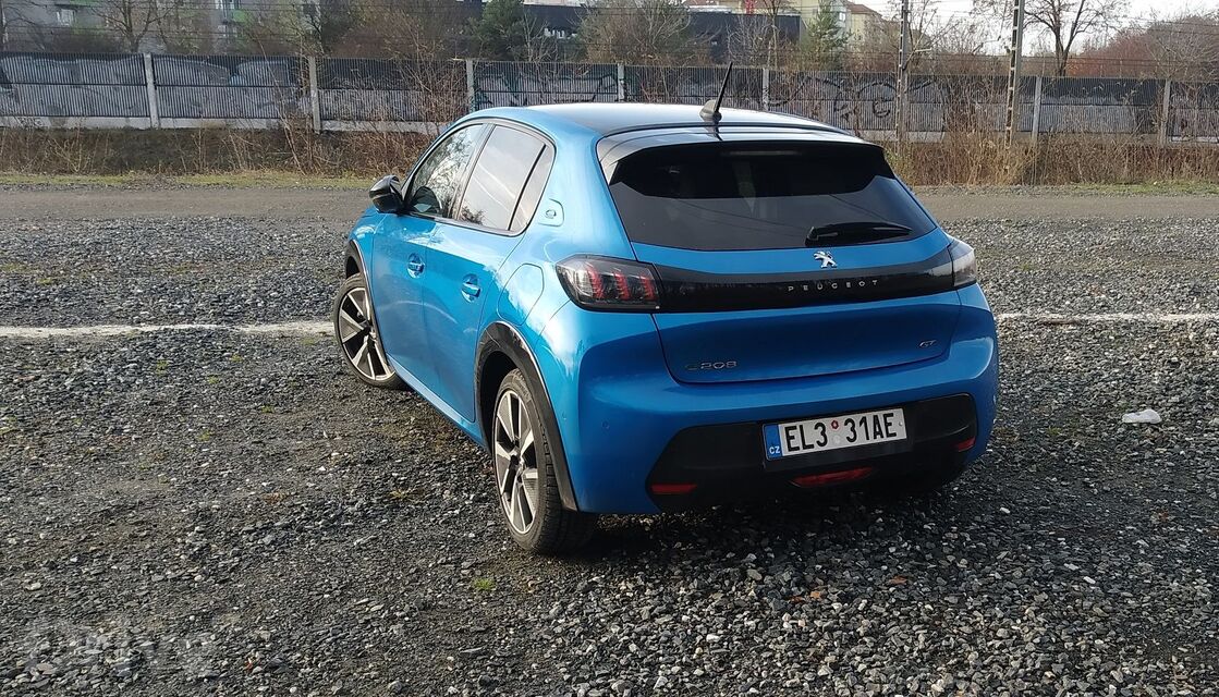 Peugeot e-208