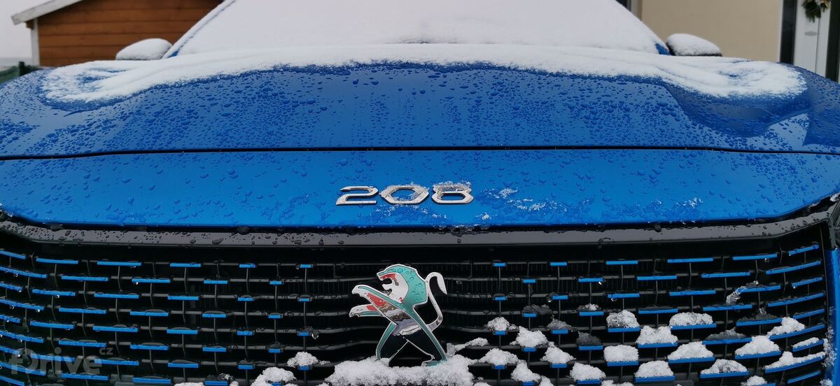 Peugeot e-208