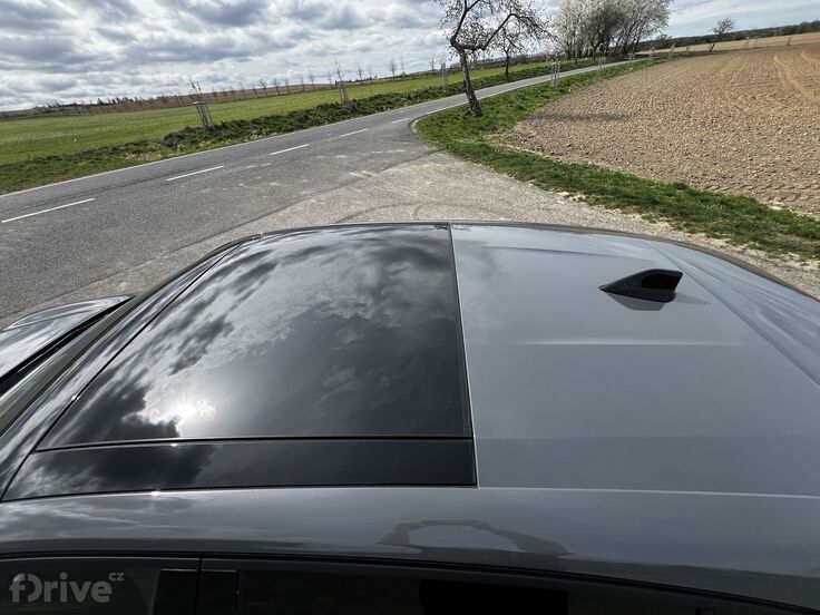 Peugeot e-308 (2023)