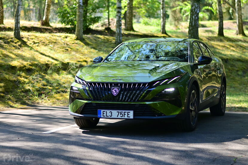 Peugeot E-408 facelift (2026)