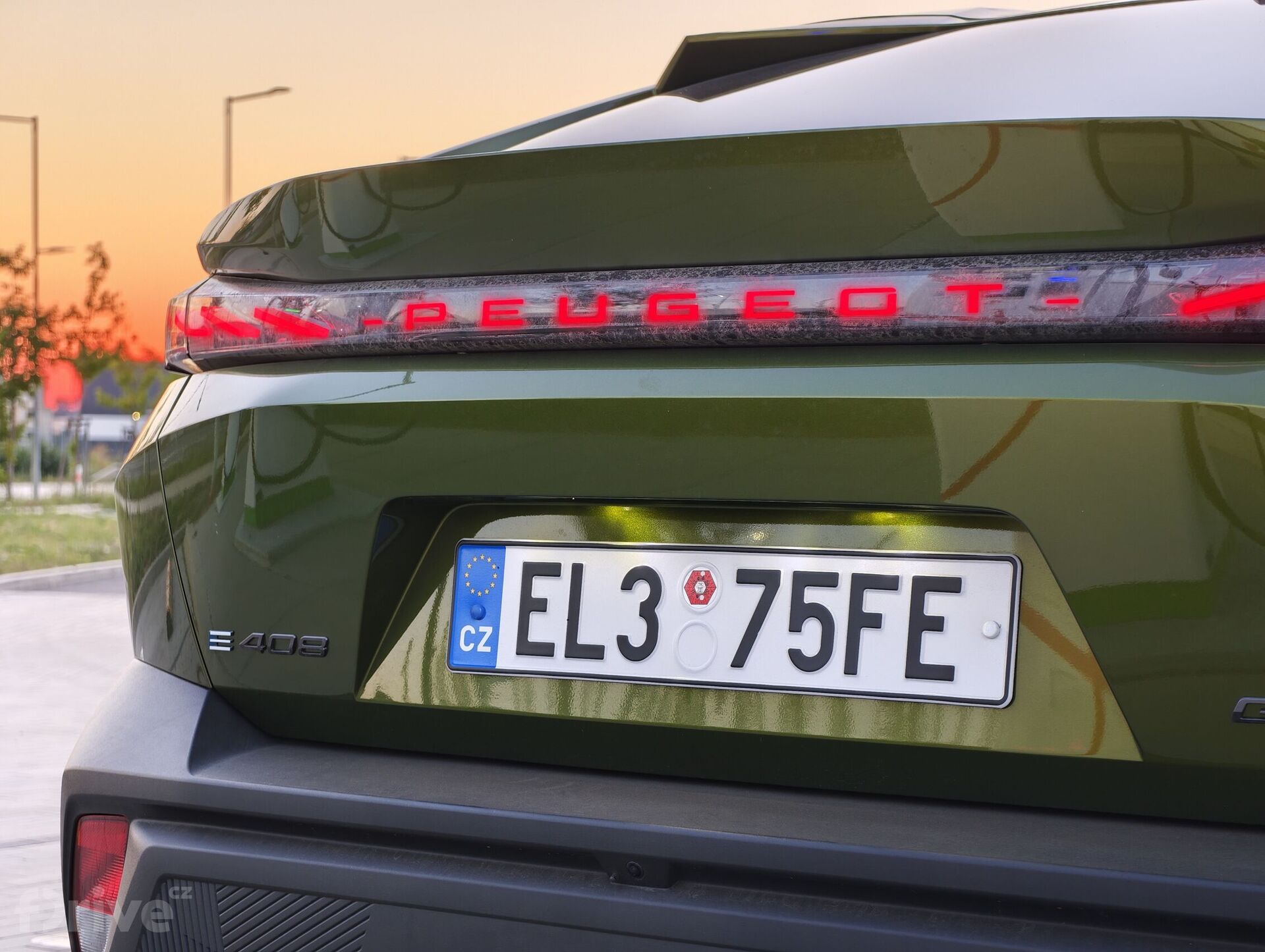 Peugeot E-408 facelift (2026)