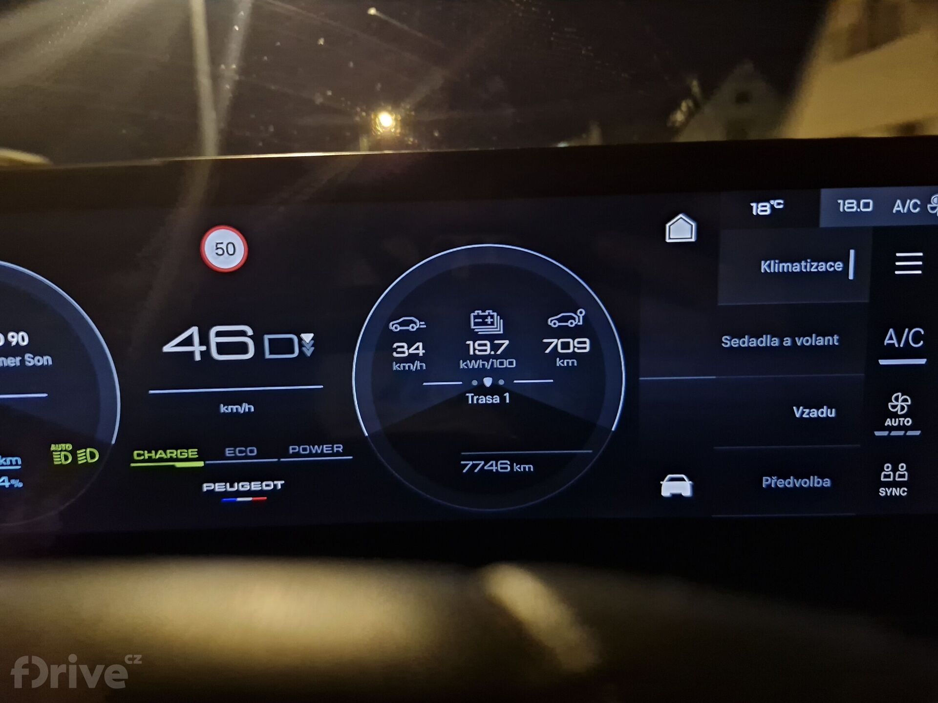 Peugeot e-5008 LR