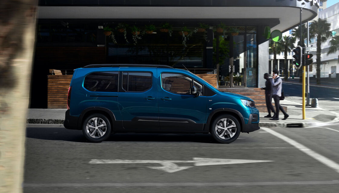 Peugeot e-Rifter (2021)