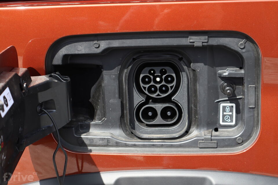 Peugeot e-Rifter (2021)