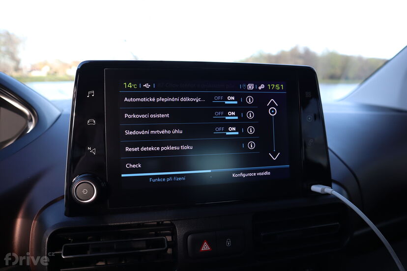 Peugeot e-Rifter (2021)