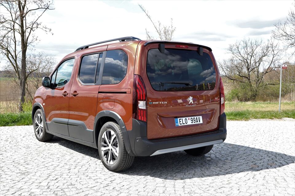 Peugeot e-Rifter (2021)