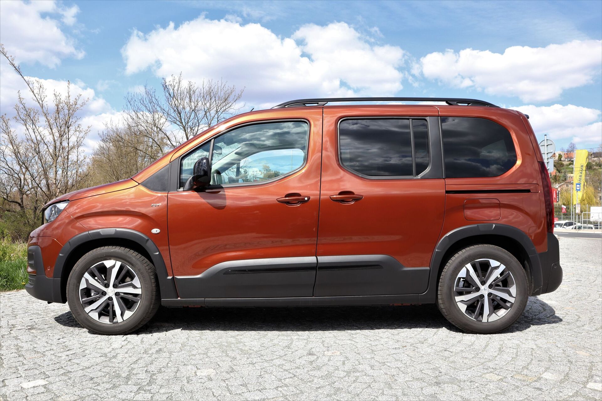 Peugeot e-Rifter (2021)