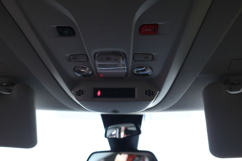 Peugeot e-Rifter (2021)