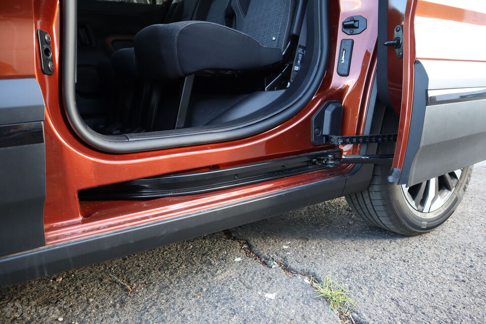 Peugeot e-Rifter (2021)