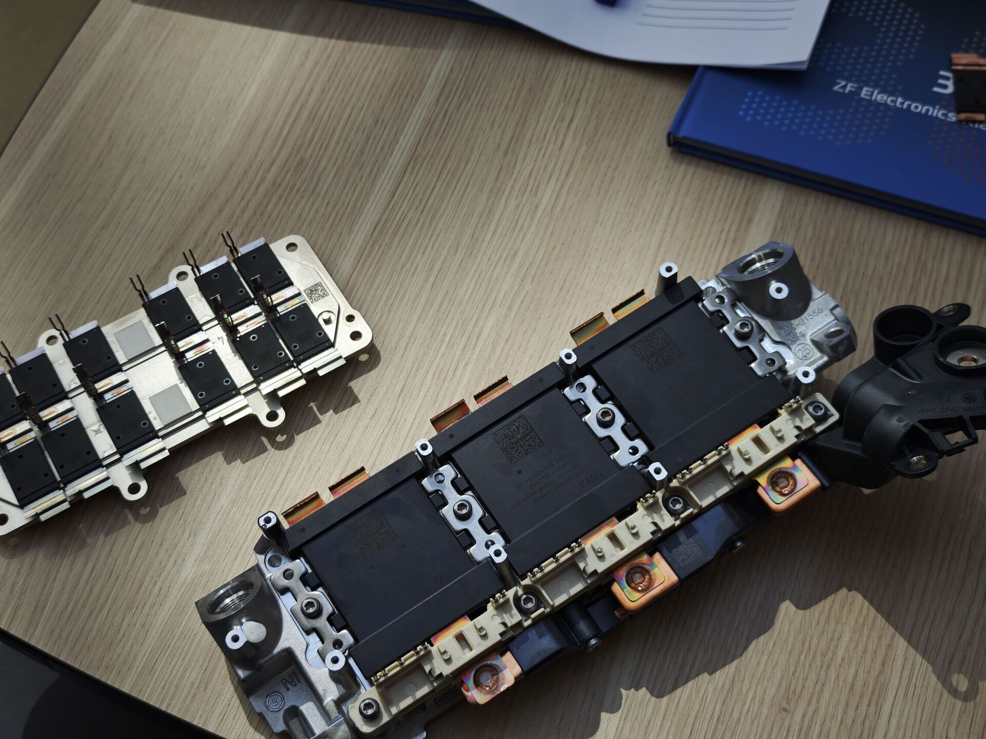 Porovnání výkonové elektroniky s MOSFET a IGBT
