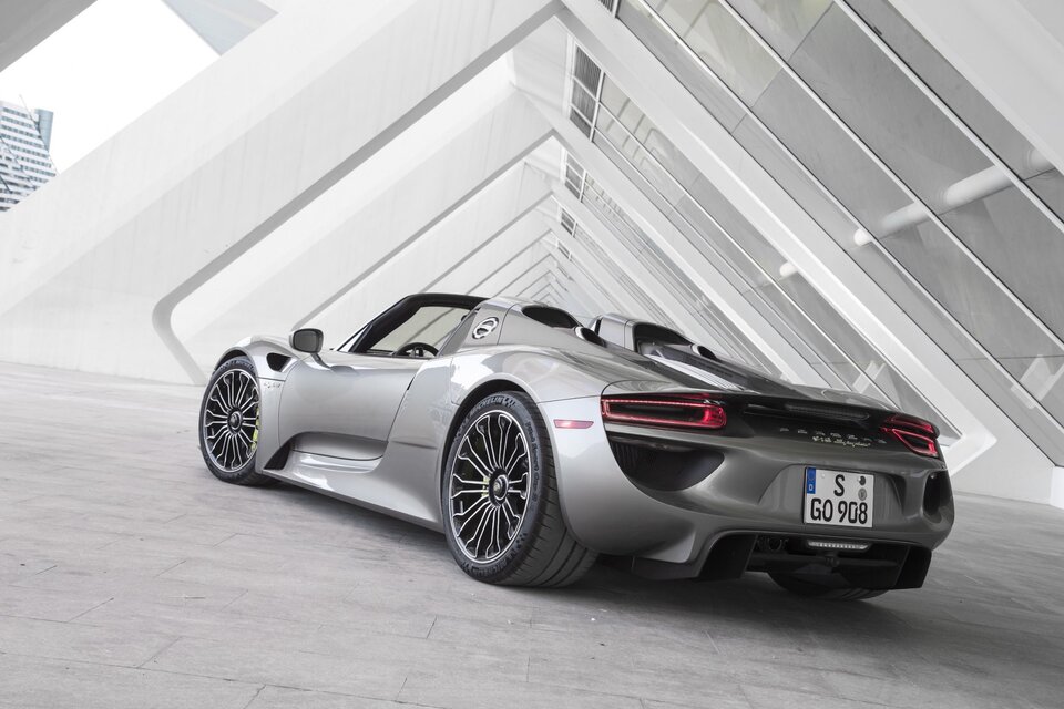 Porsche 918 Spyder (2013)