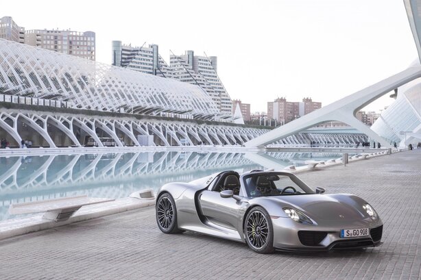 Porsche 918 Spyder (2013)