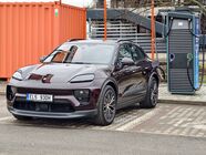 Porsche Macan EV