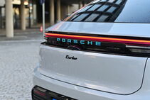 Porsche Macan EV
